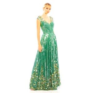 MAC DUGGAL - SEQUIN FLORAL EMBELLISHED EVENING GOWN